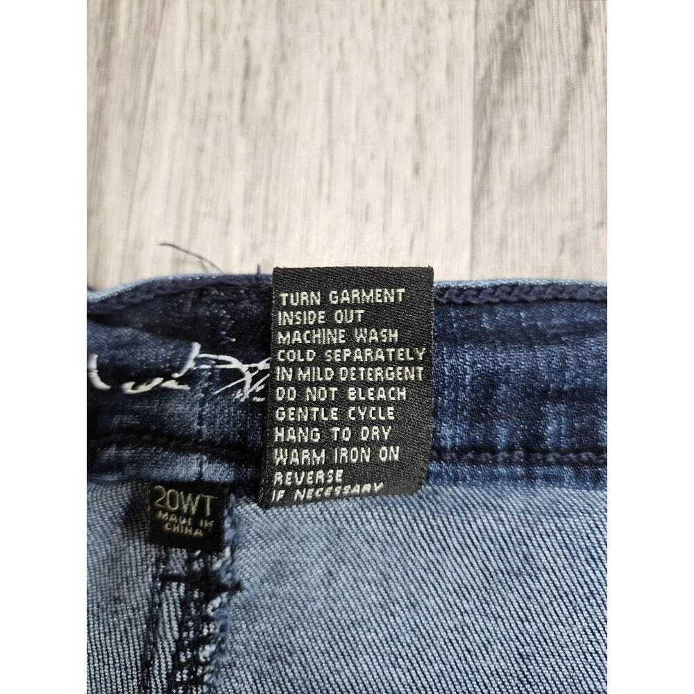 DG2 Diane Gilman Jeans Women 20WT Blue Stretch Denim Classic Fit Dark Wash Pants